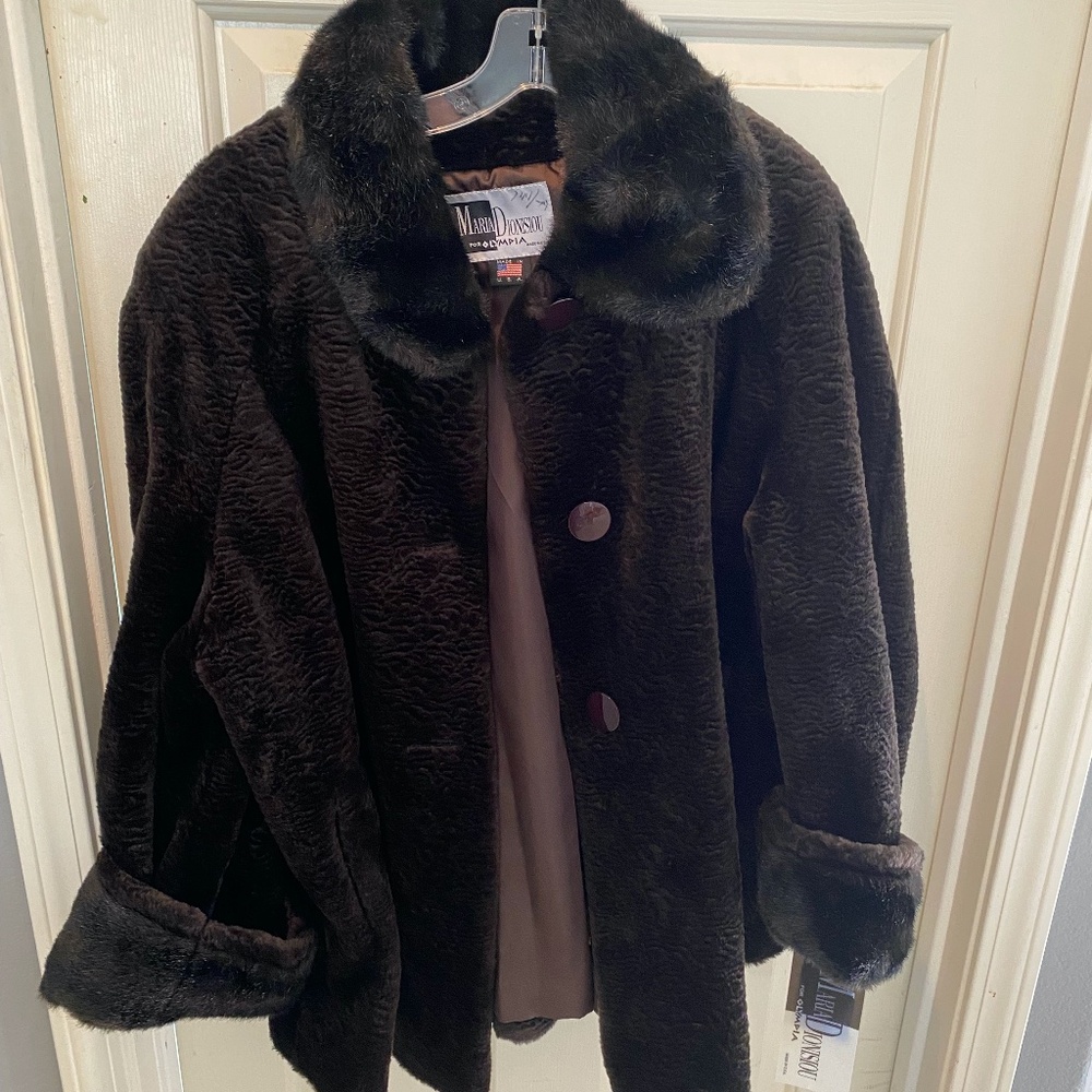 Maria Dionisiou Vintage Olympia Size Large Oversized Black & Brown Trim Faux Fur